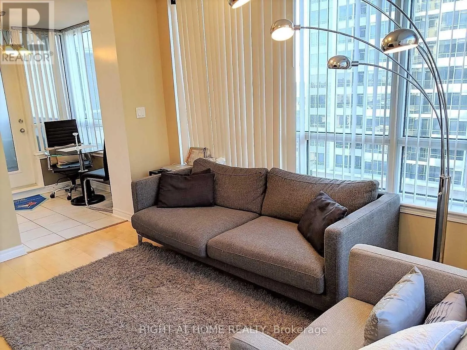 701 - 8 REAN DRIVE