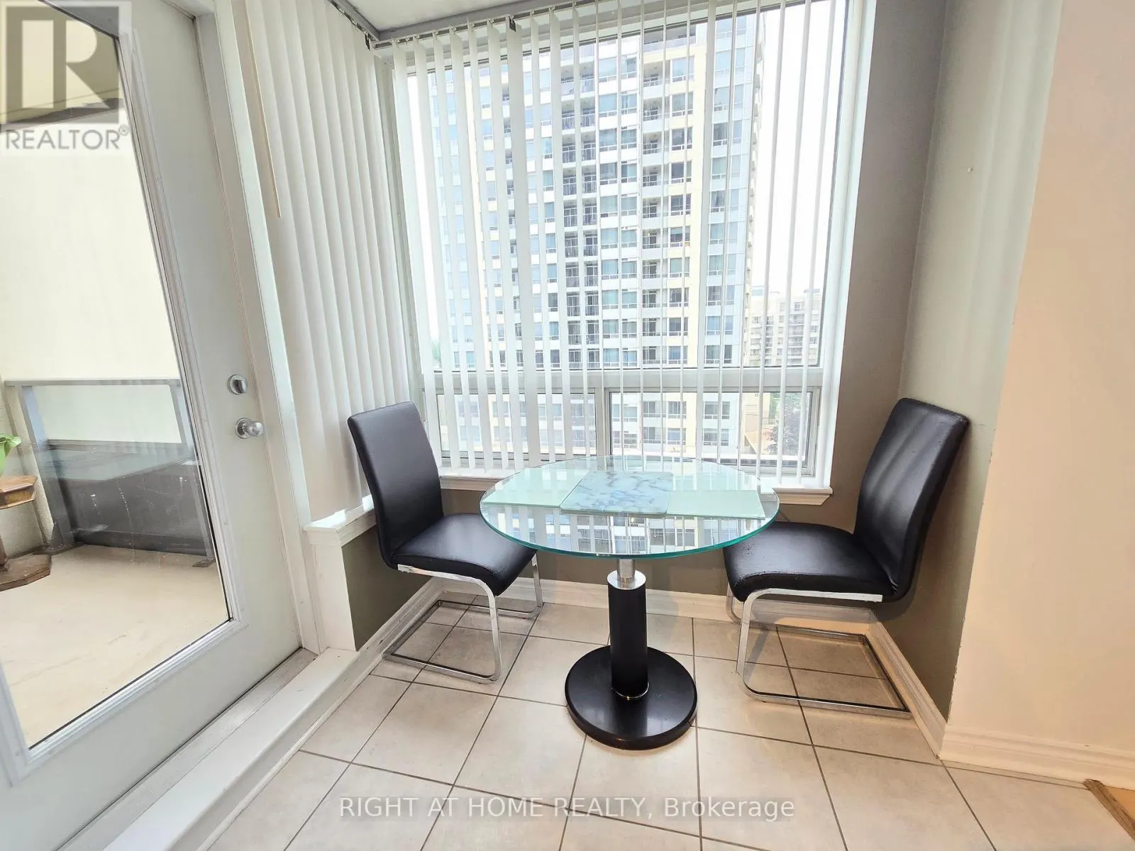 701 - 8 REAN DRIVE