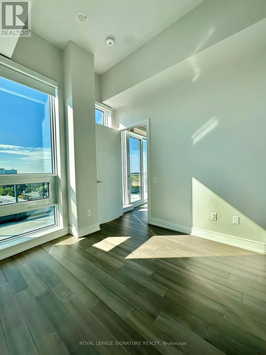 1303 - 2525 BATHURST STREET