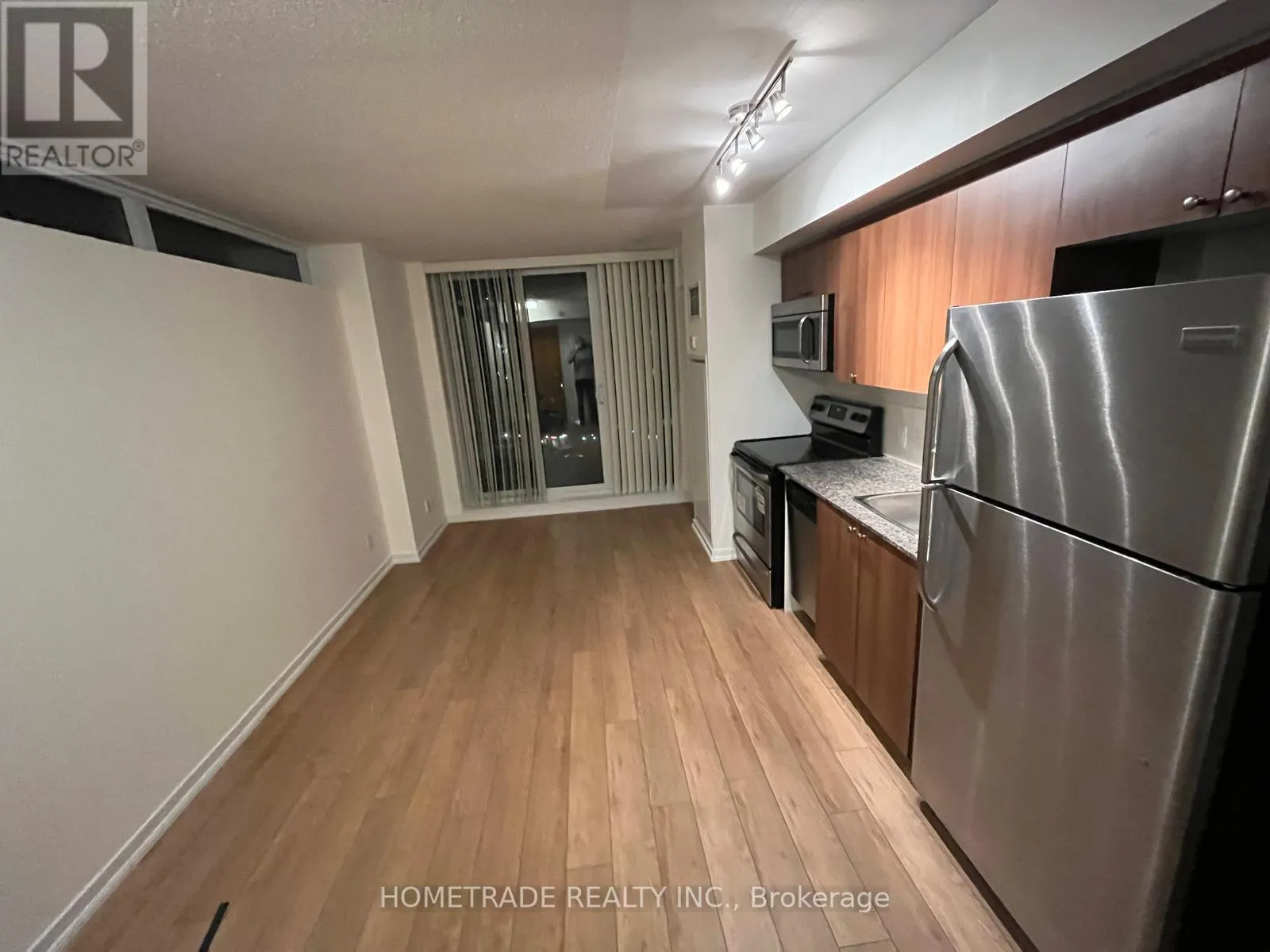1002 - 20 JOE SHUSTER WAY