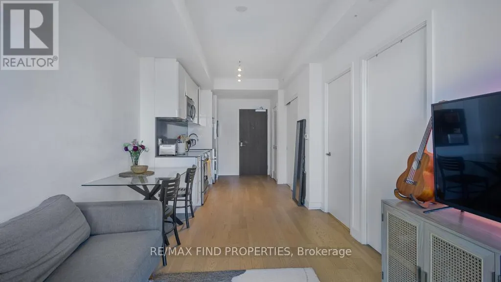 2201 - 25 RICHMOND STREET E