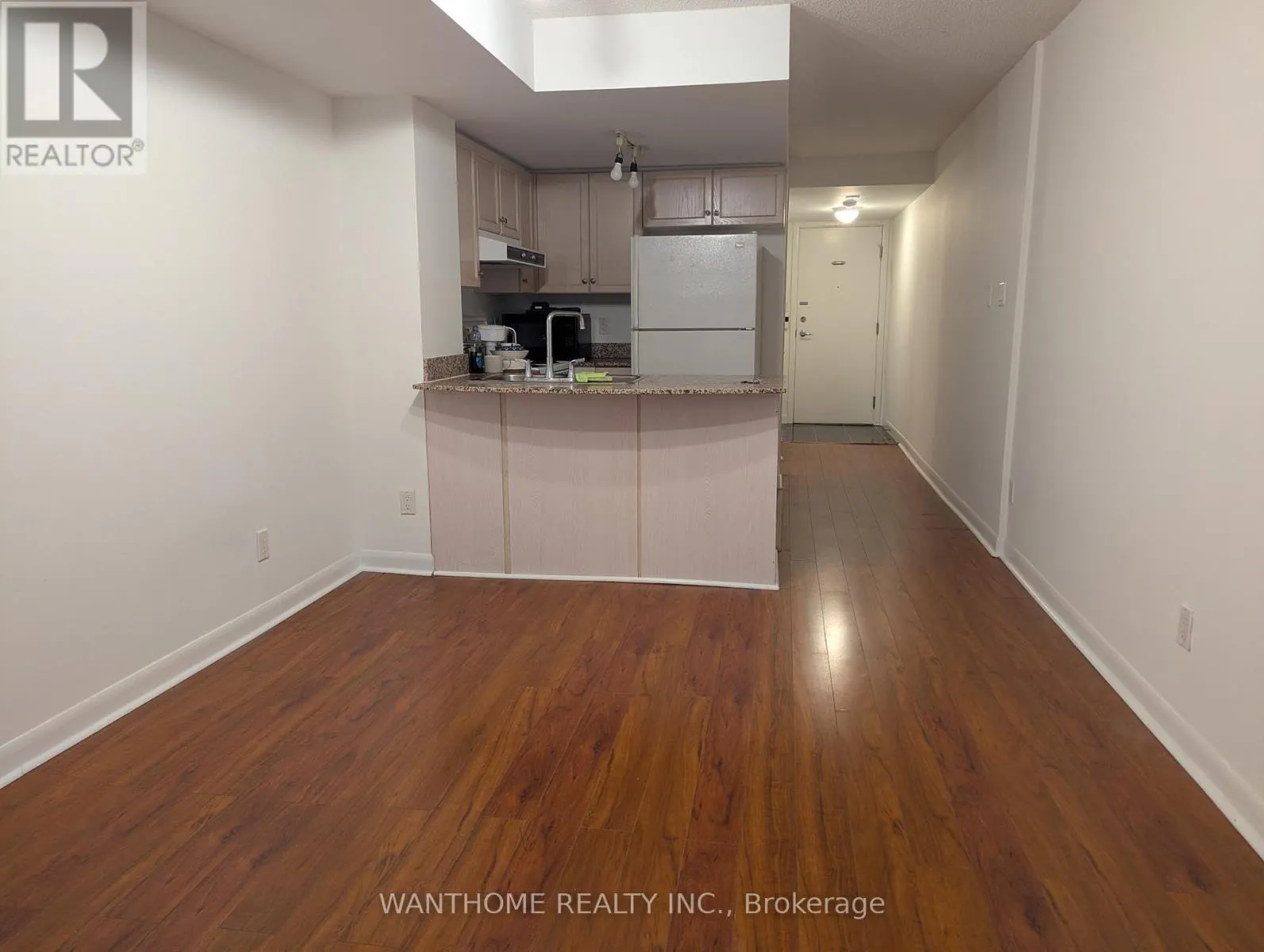 350 - 313 RICHMOND STREET E