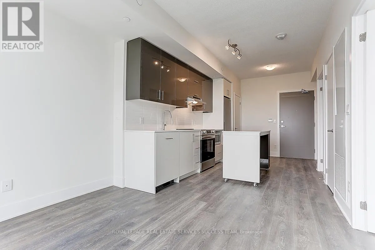 1710 - 188 FAIRVIEW MALL DRIVE