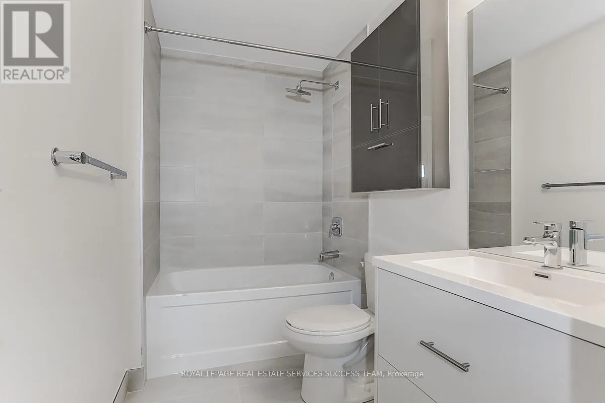 1710 - 188 FAIRVIEW MALL DRIVE