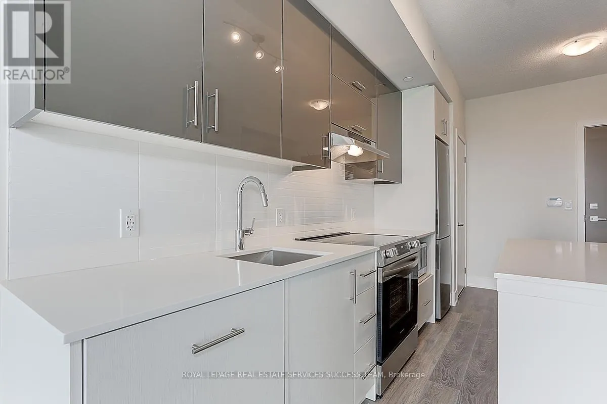 1710 - 188 FAIRVIEW MALL DRIVE