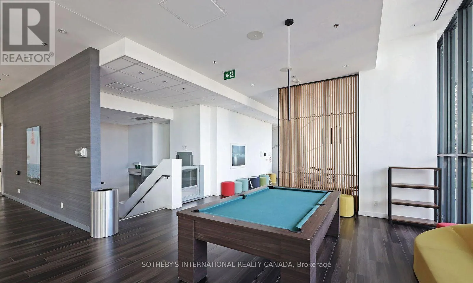 1111 - 185 ROEHAMPTON AVENUE