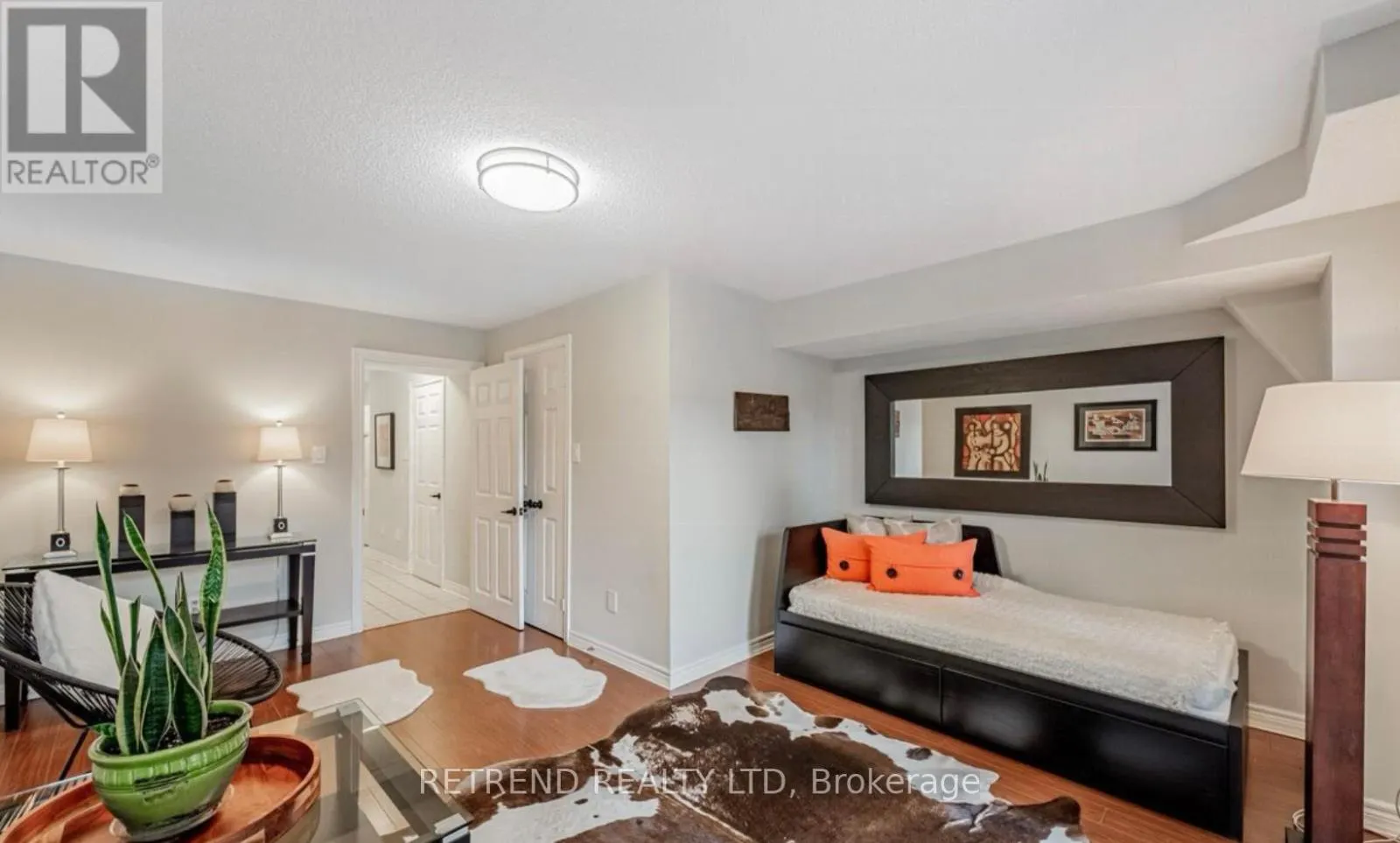 8H HYCREST AVENUE