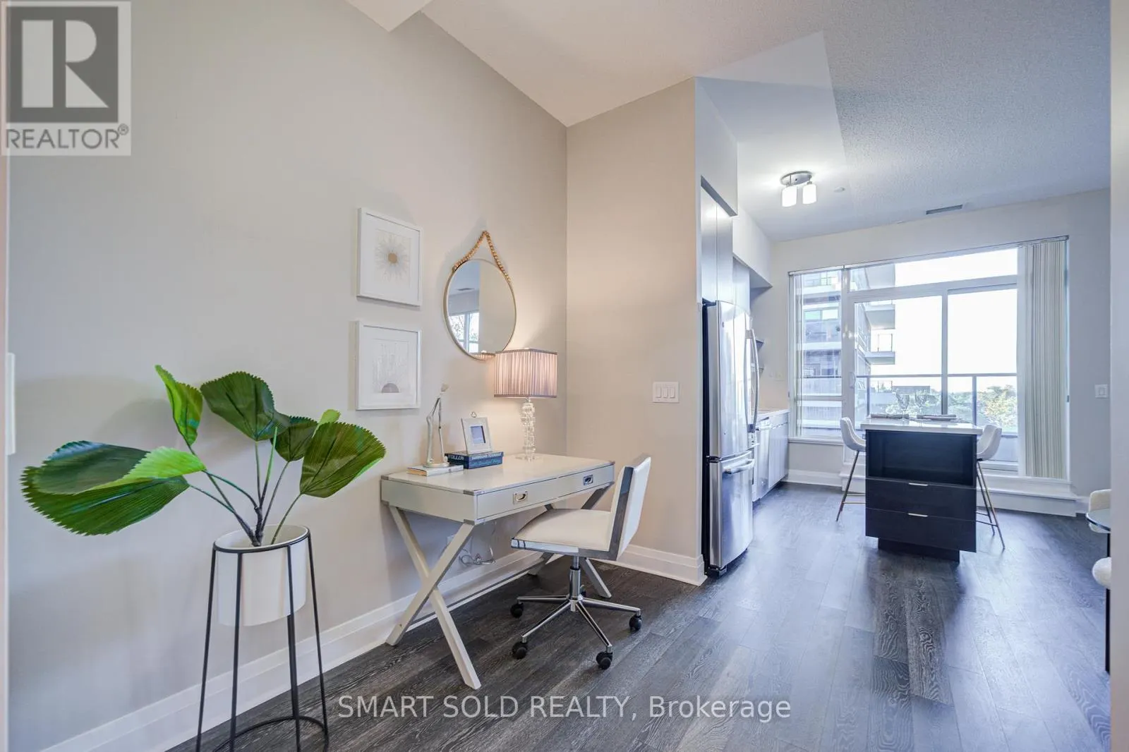 624 - 399 SPRING GARDEN AVENUE E