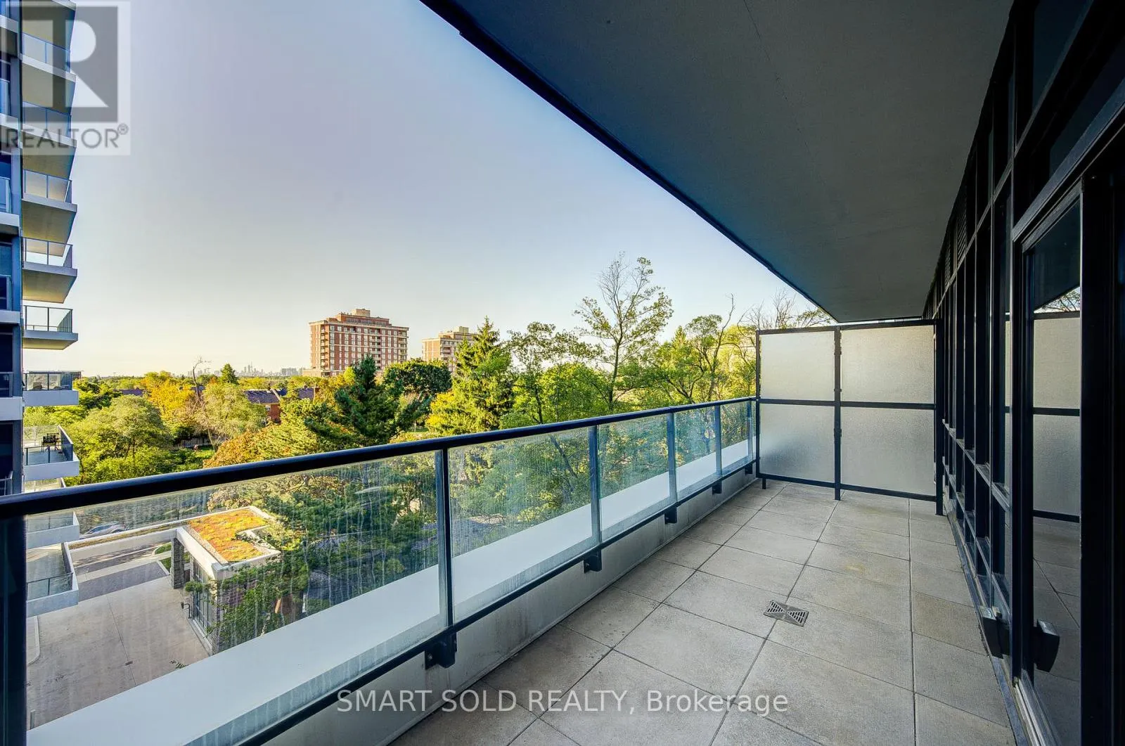 624 - 399 SPRING GARDEN AVENUE E