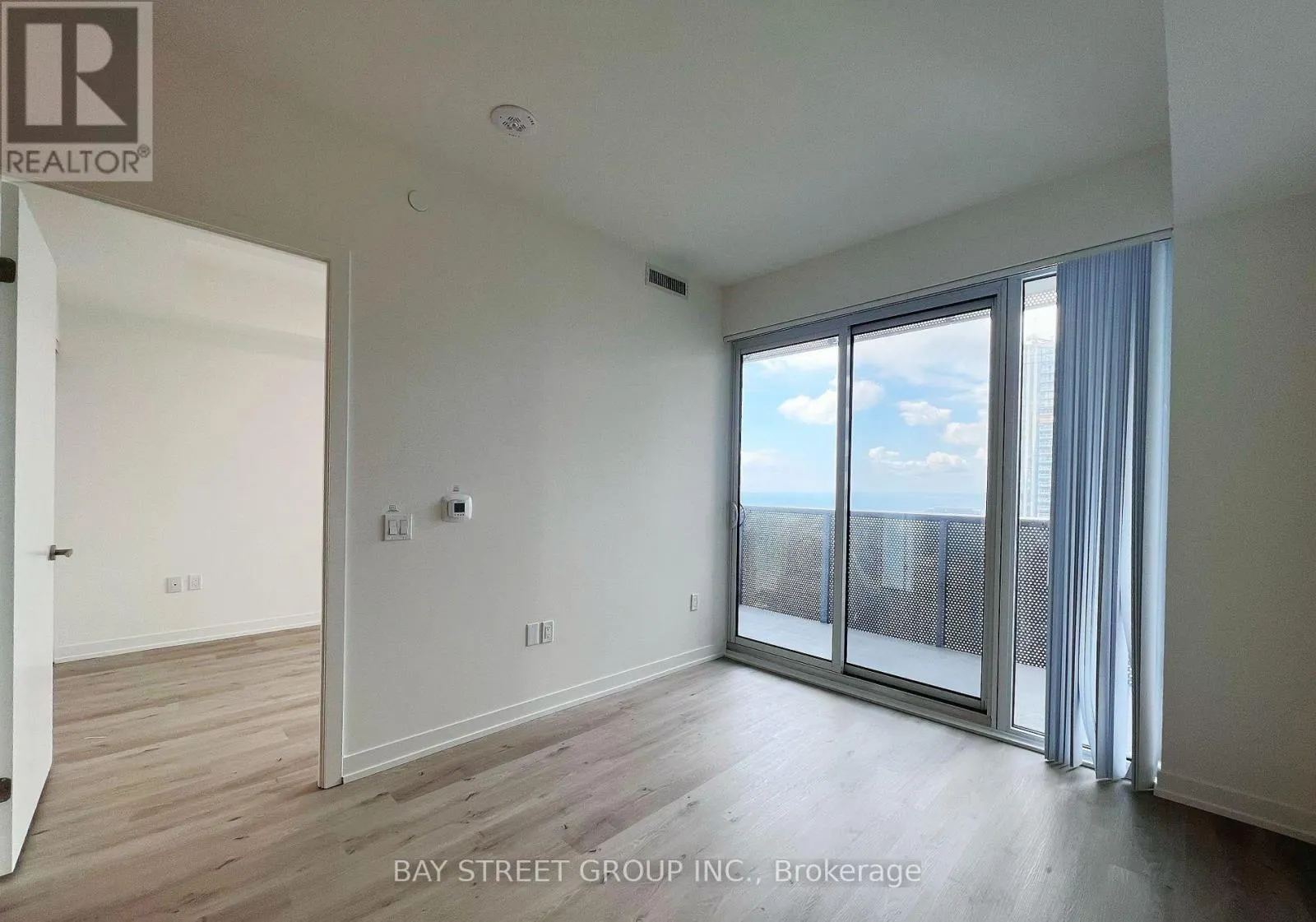 6110 - 138 DOWNES STREET