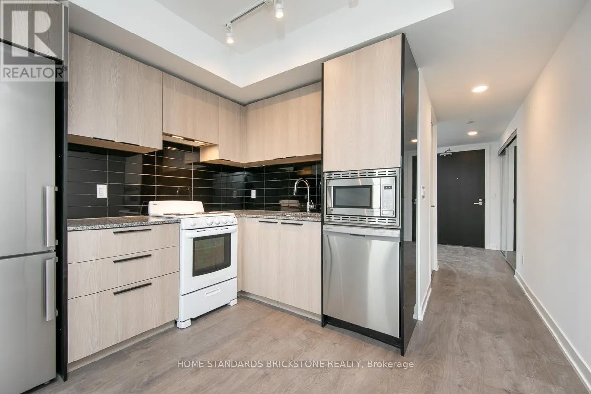 3010 - 501 YONGE STREET