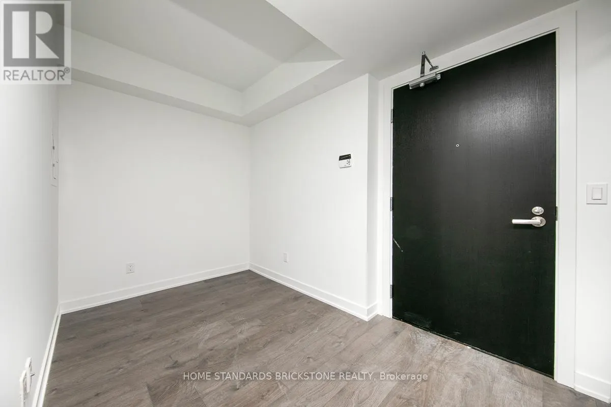 3010 - 501 YONGE STREET
