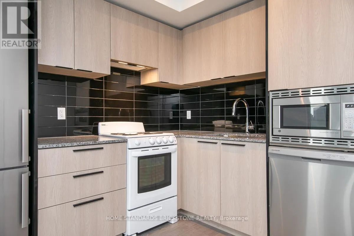 3010 - 501 YONGE STREET