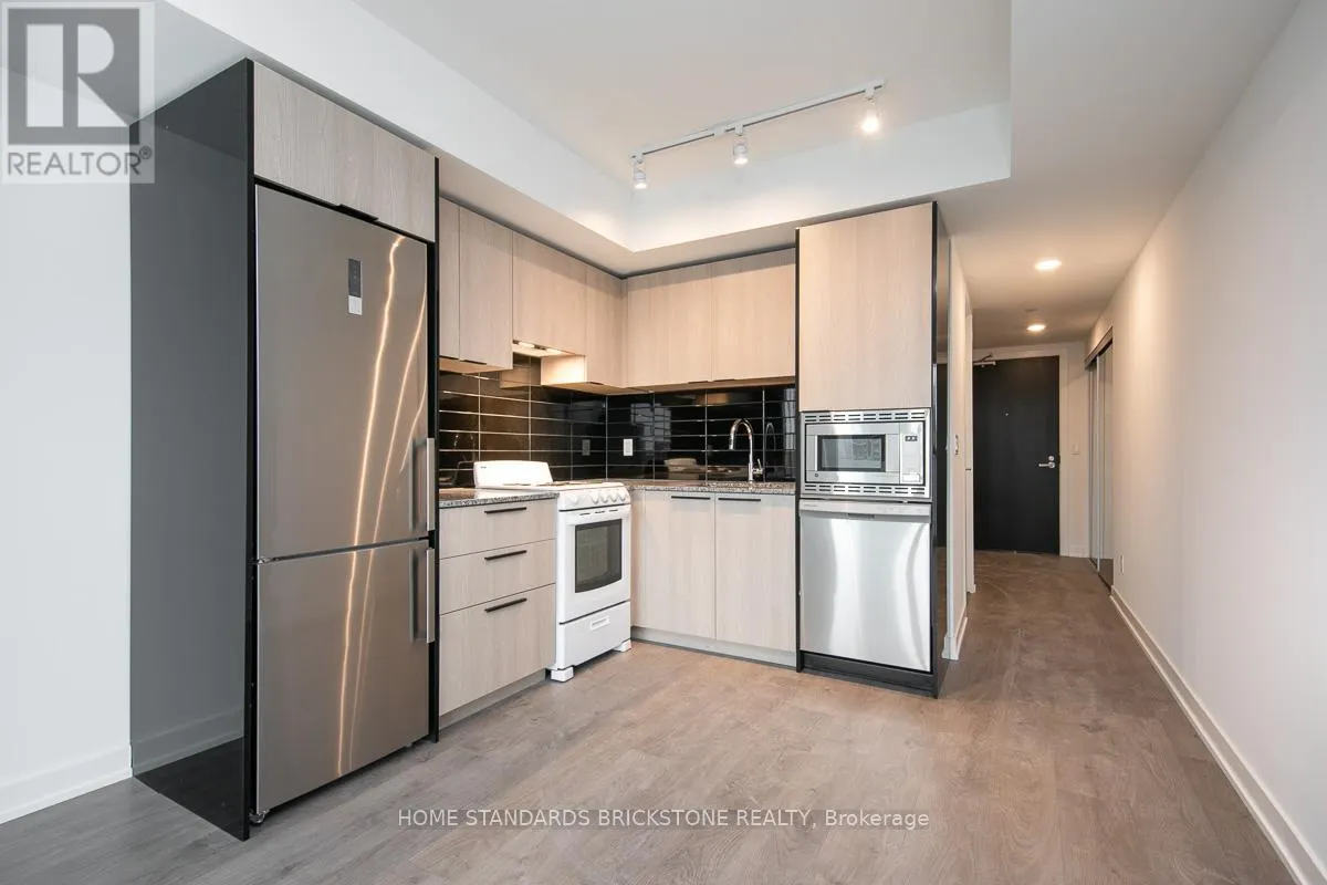 3010 - 501 YONGE STREET