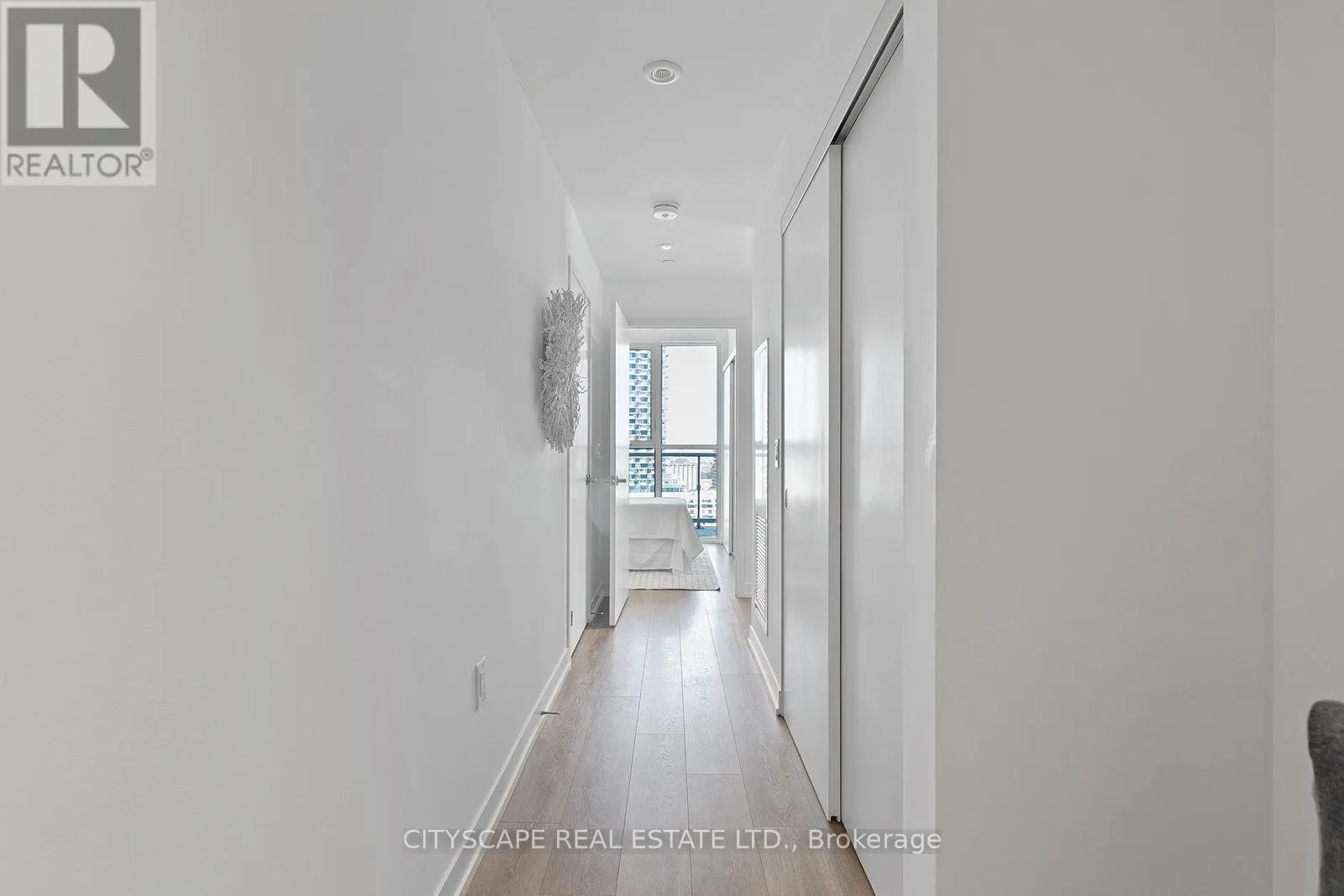 1603 - 15 LOWER JARVIS STREET S