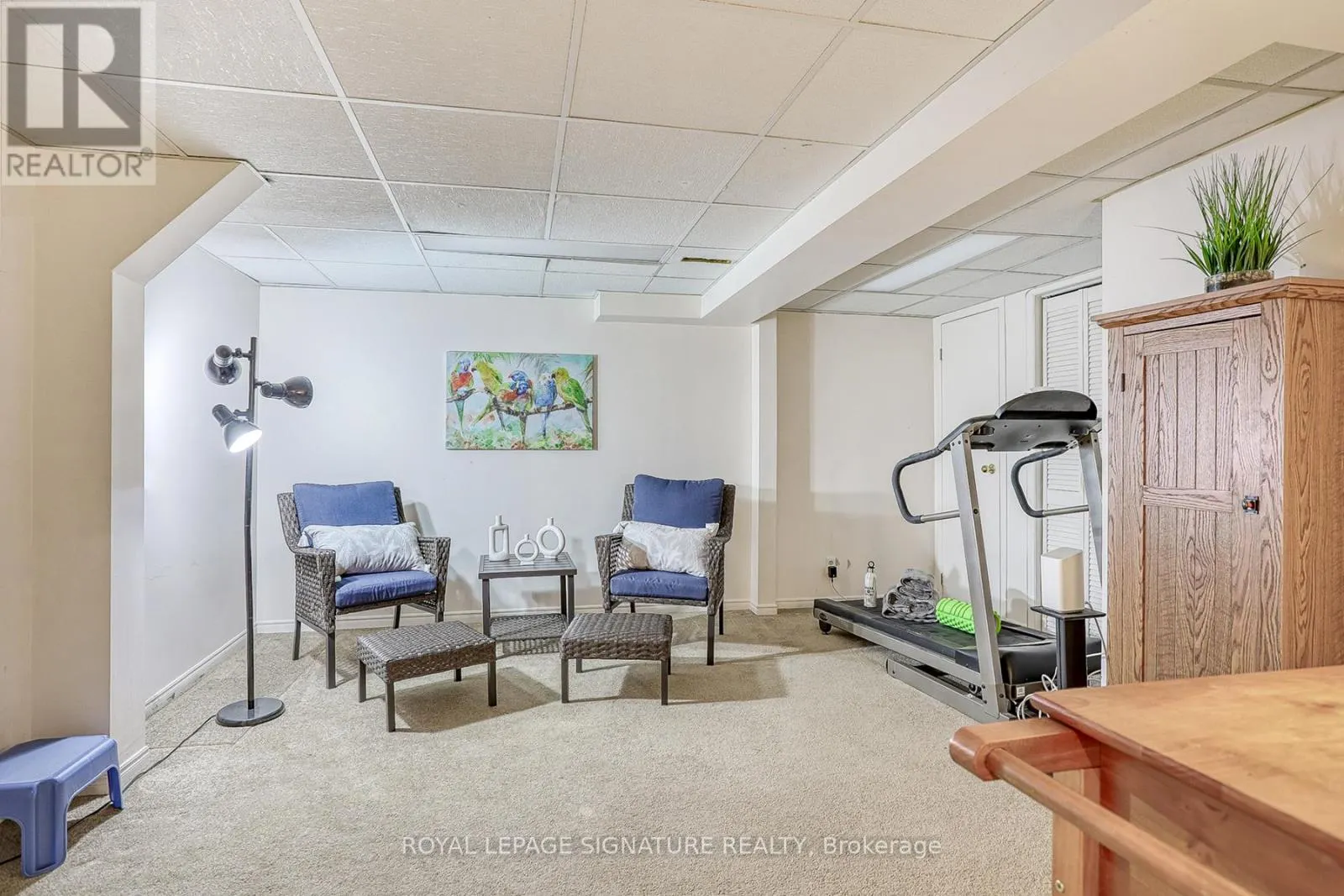 5 GOLDEN APPLEWAY