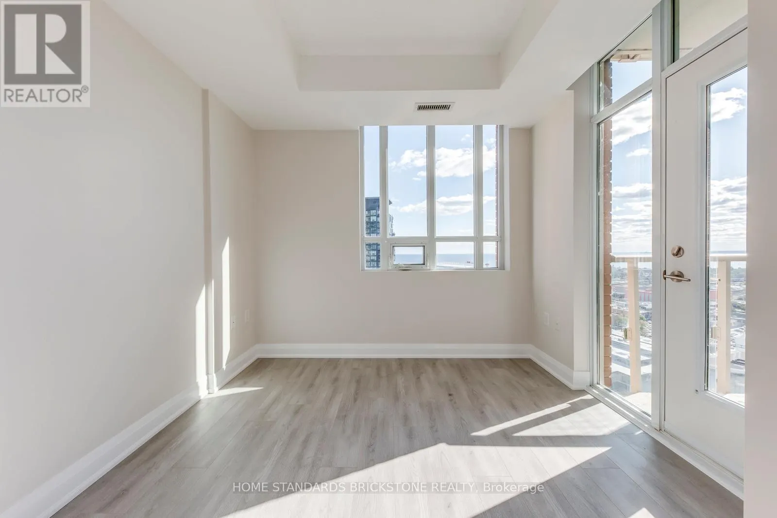 2508 - 125 WESTERN BATTERY ROAD