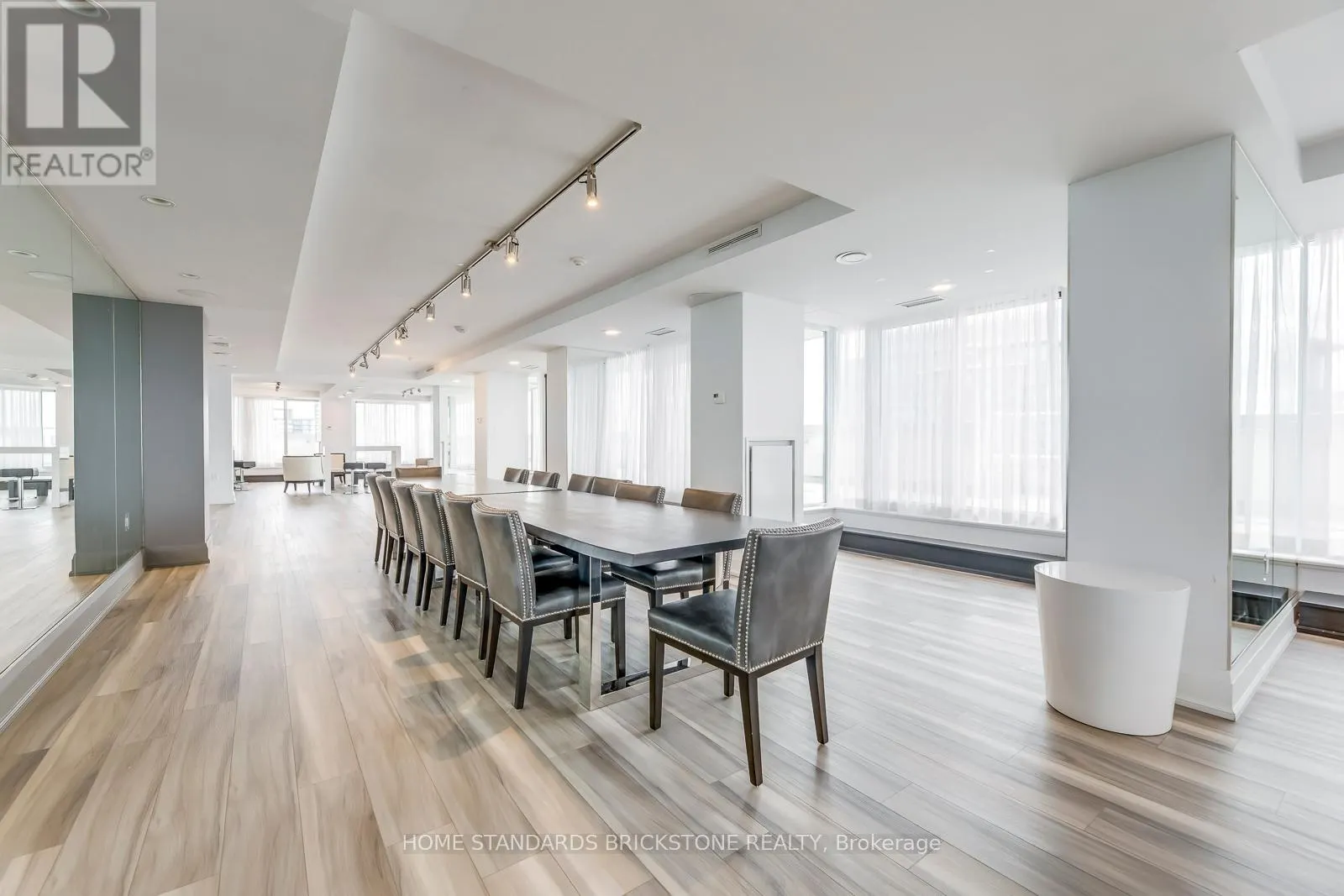 2508 - 125 WESTERN BATTERY ROAD