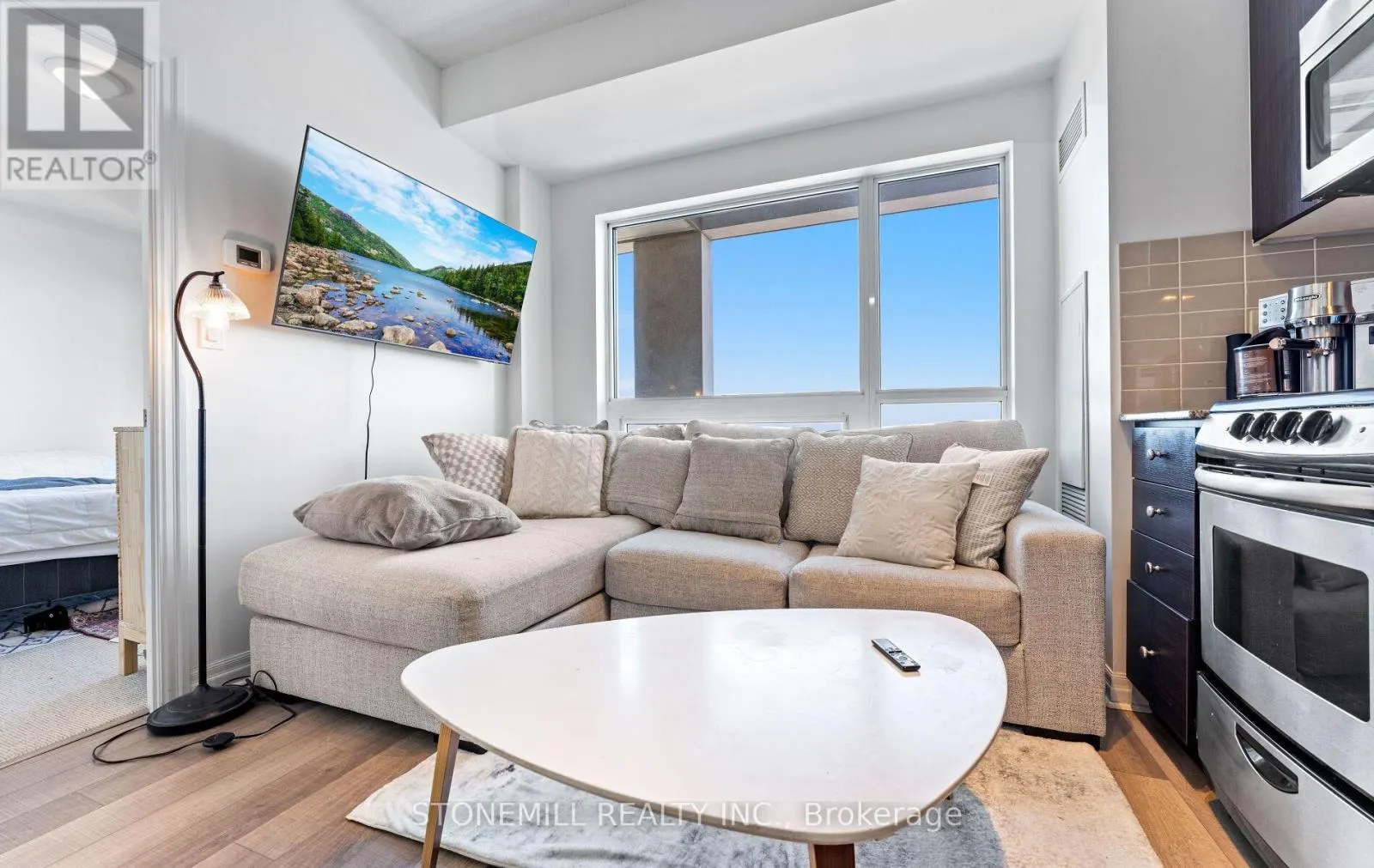 LPH07 - 2015 SHEPPARD AVENUE E