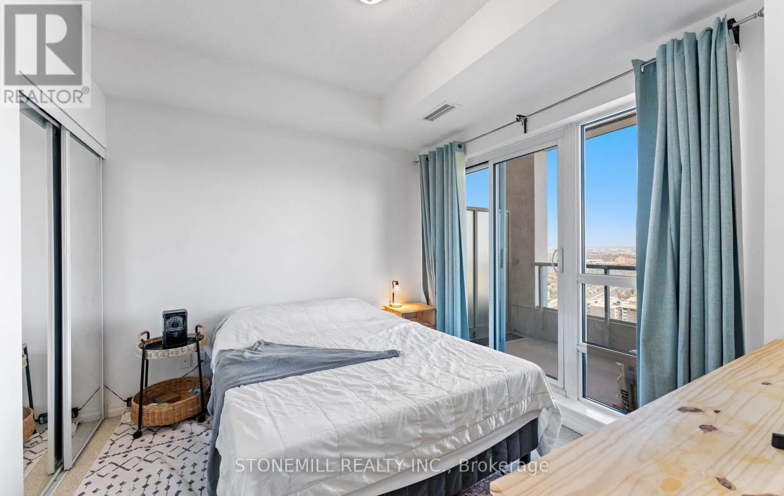 LPH07 - 2015 SHEPPARD AVENUE E