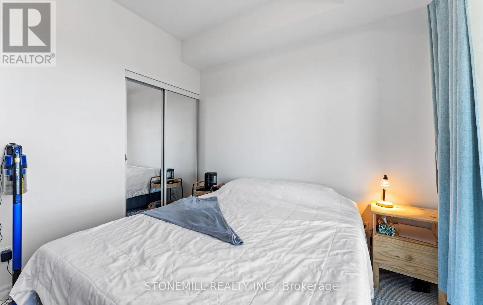 LPH07 - 2015 SHEPPARD AVENUE E