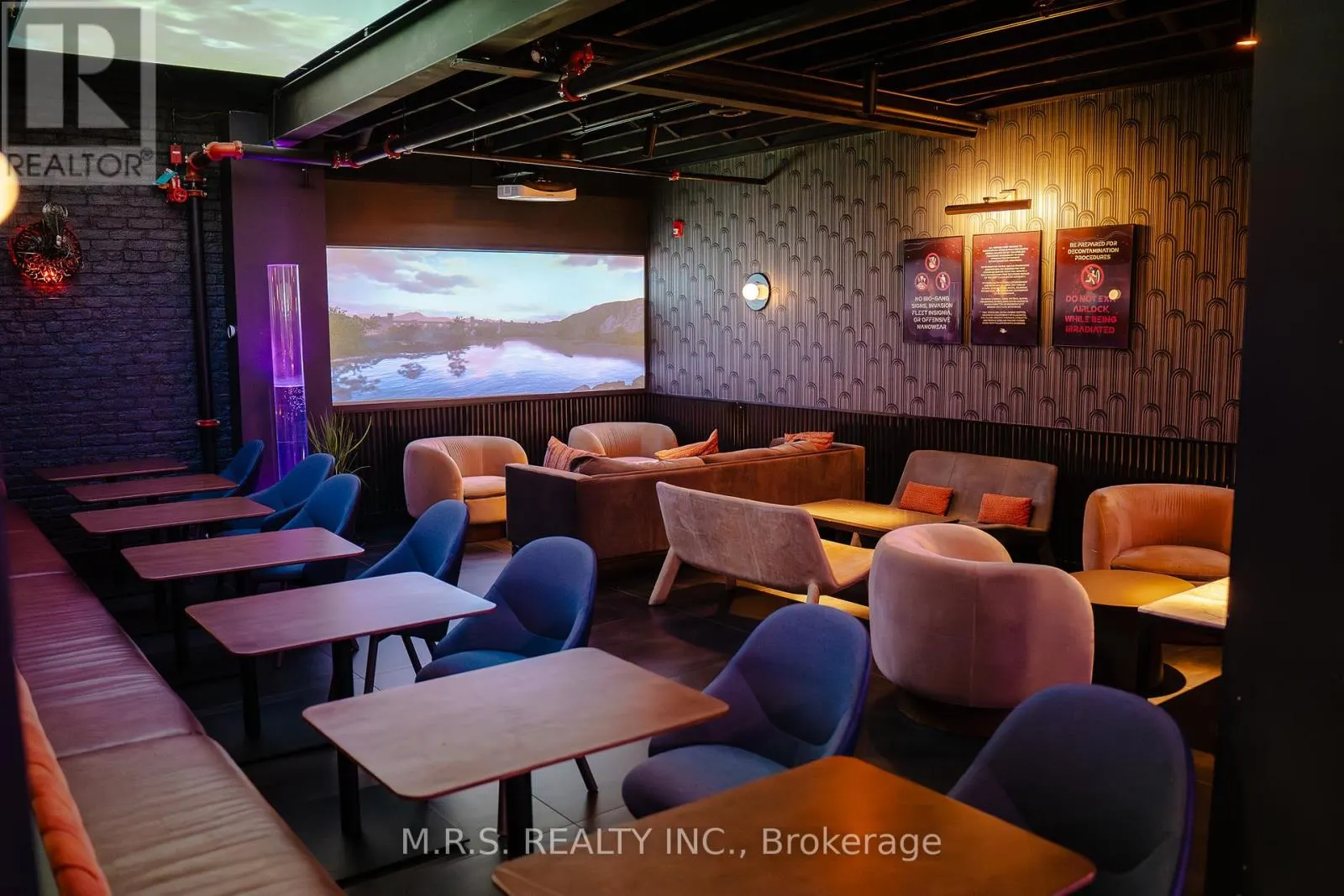 2ND FLOOR - 739 QUEEN STREET W