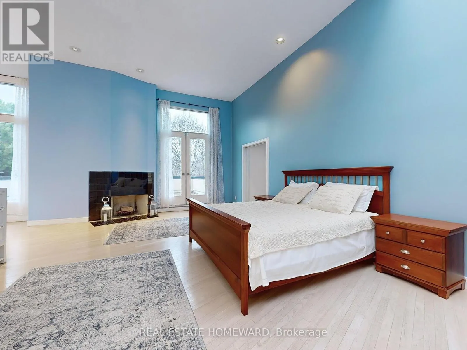 128 LAURENTIDE DRIVE