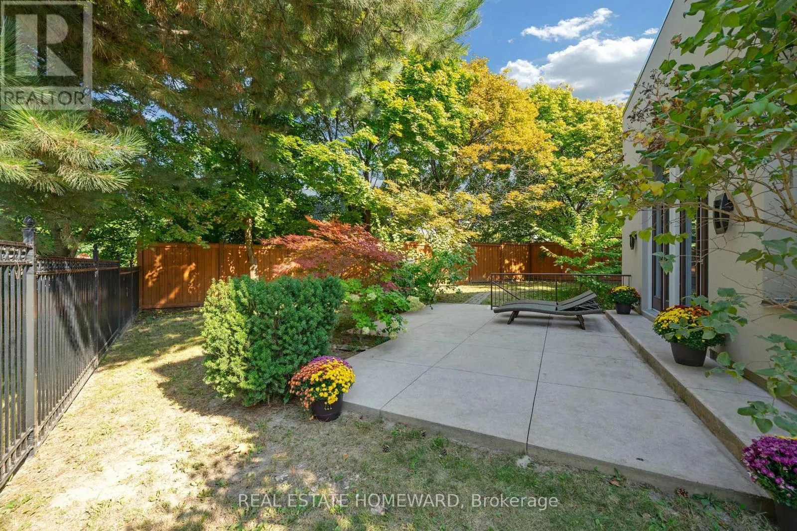 128 LAURENTIDE DRIVE