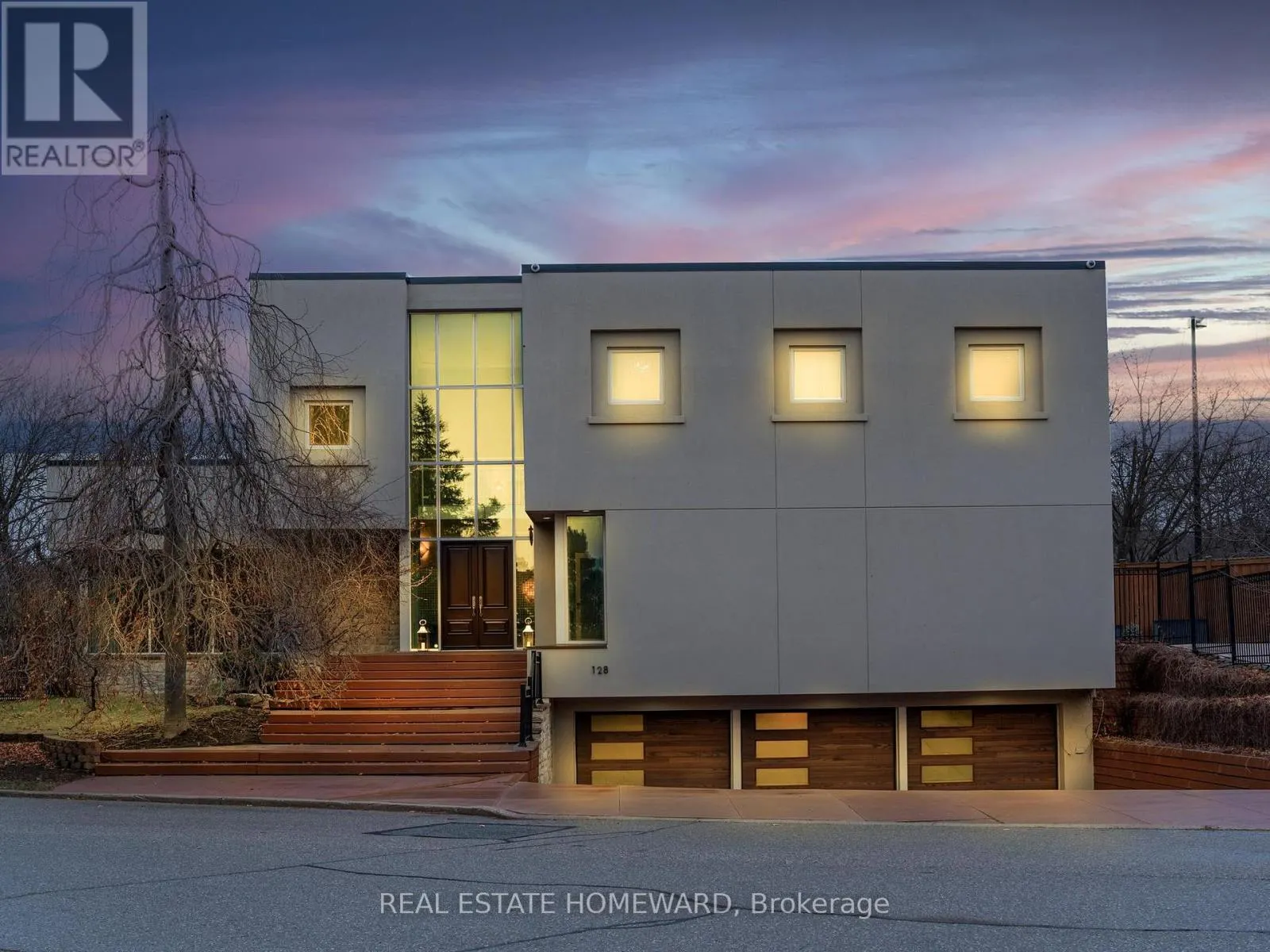 128 LAURENTIDE DRIVE