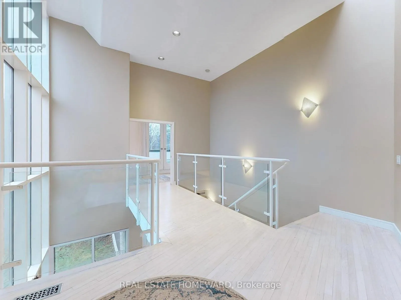 128 LAURENTIDE DRIVE