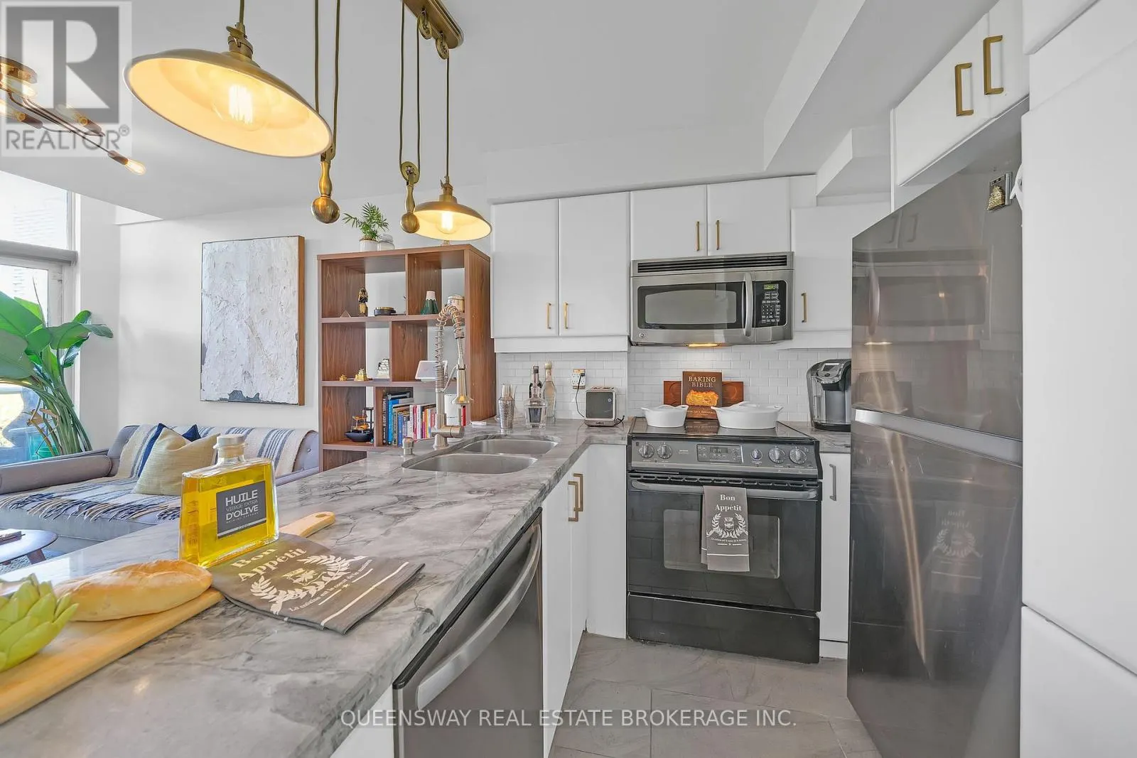 429 - 550 QUEENS QUAY W