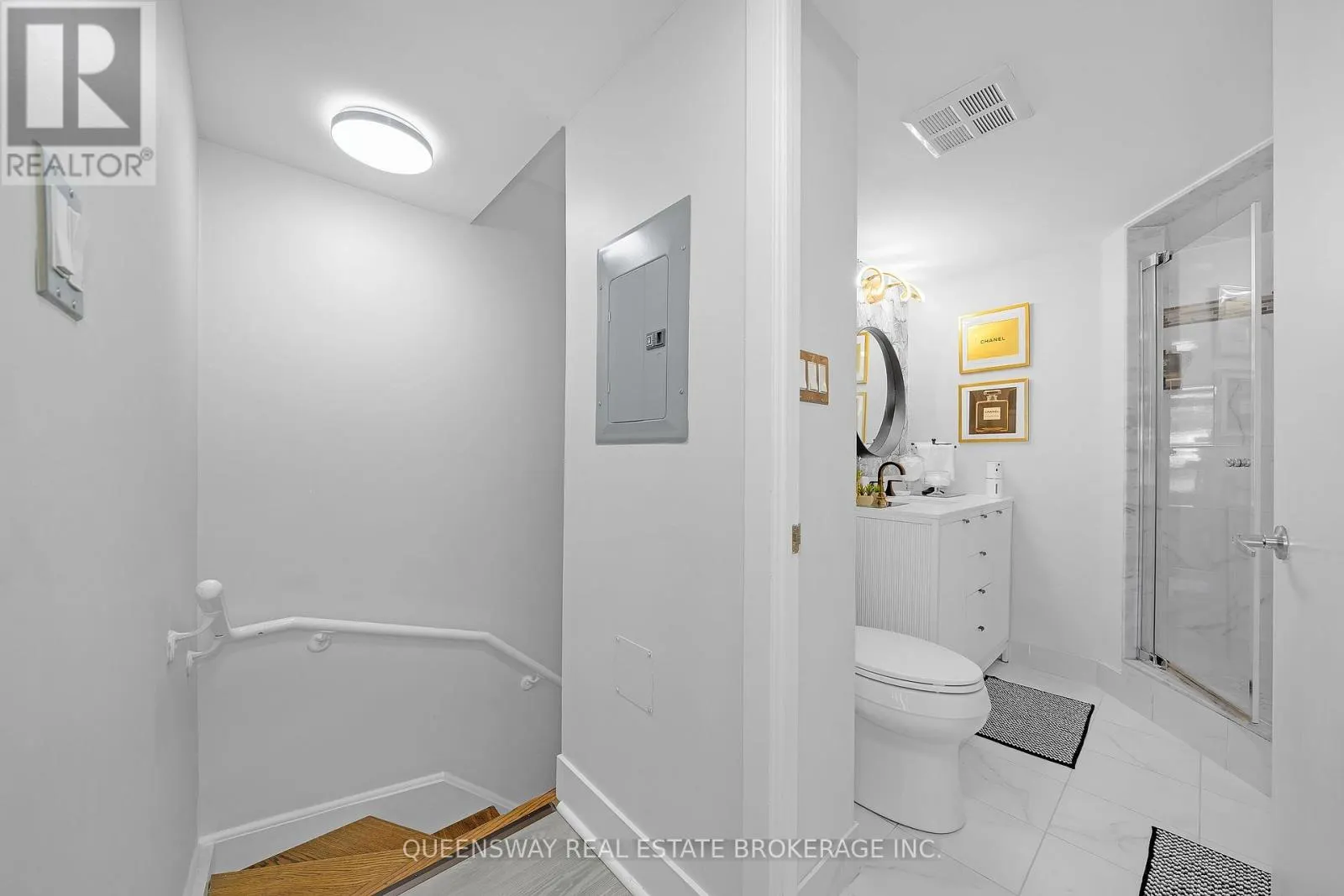 429 - 550 QUEENS QUAY W