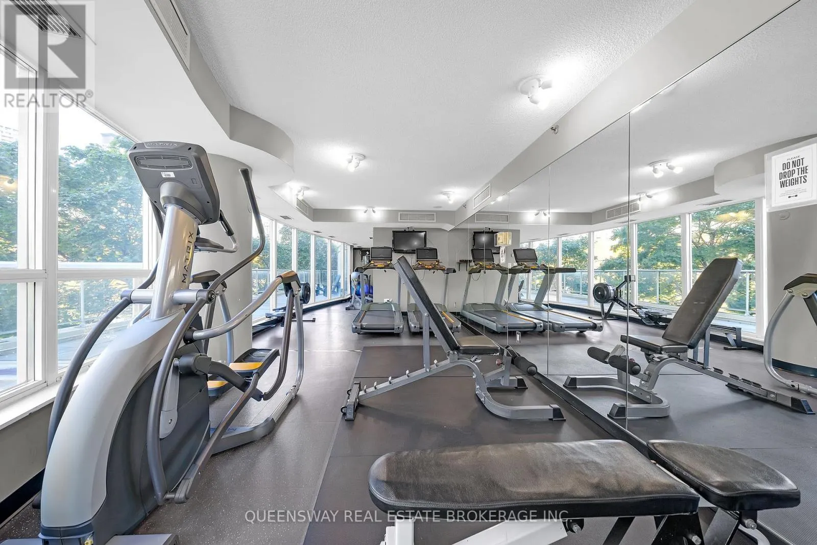 429 - 550 QUEENS QUAY W