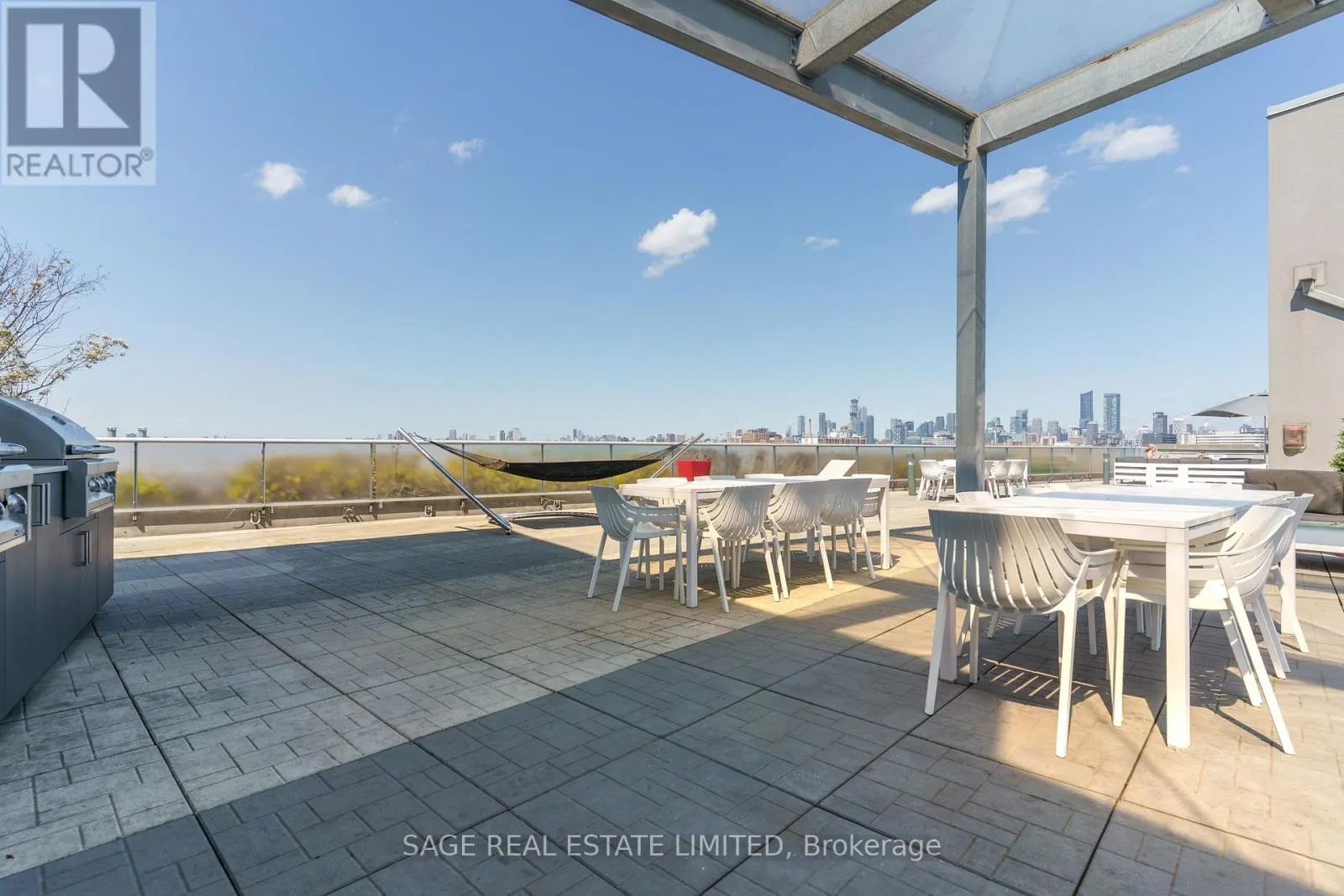 804 - 1005 KING STREET W
