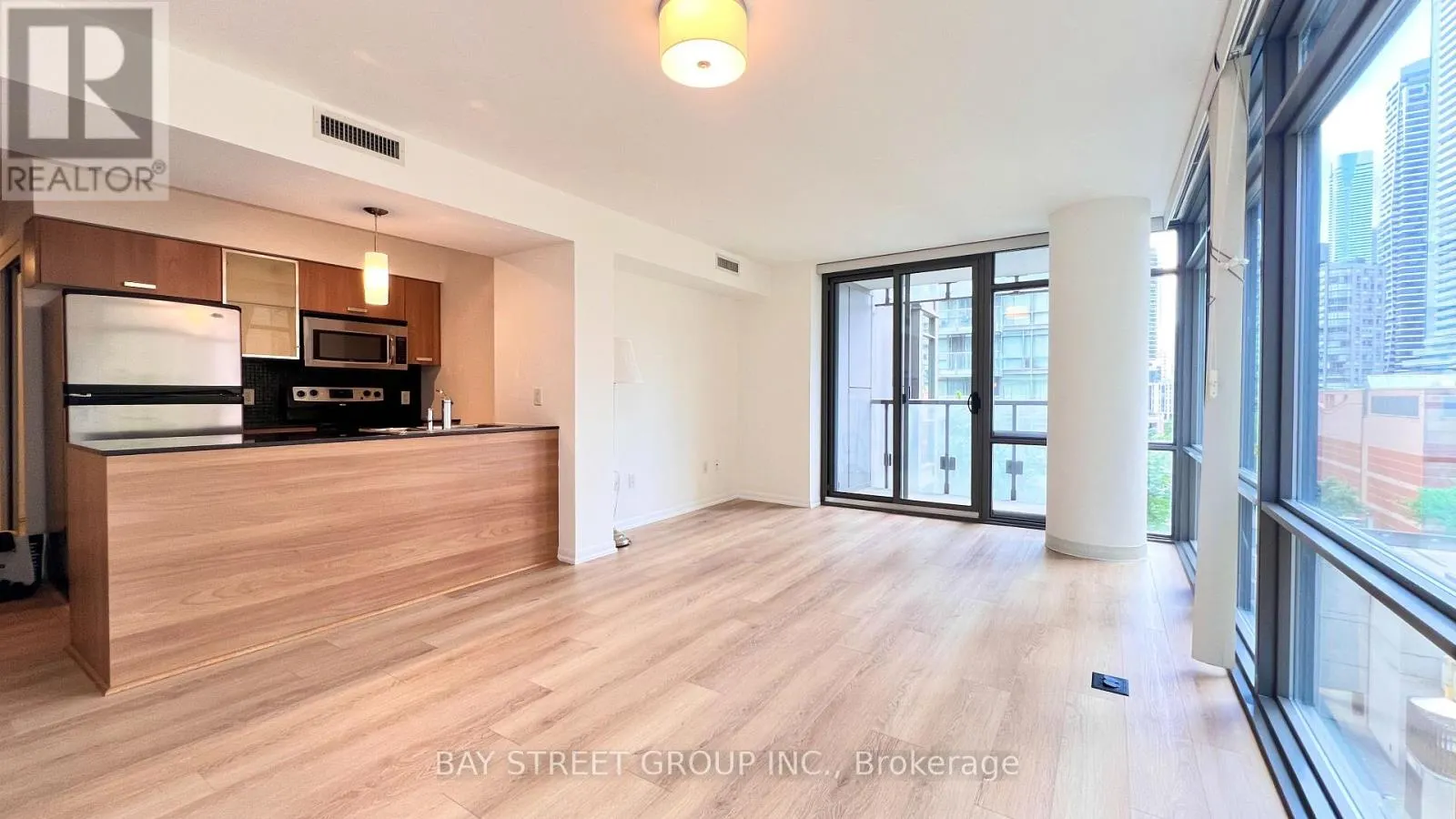 508 - 38 GRENVILLE STREET