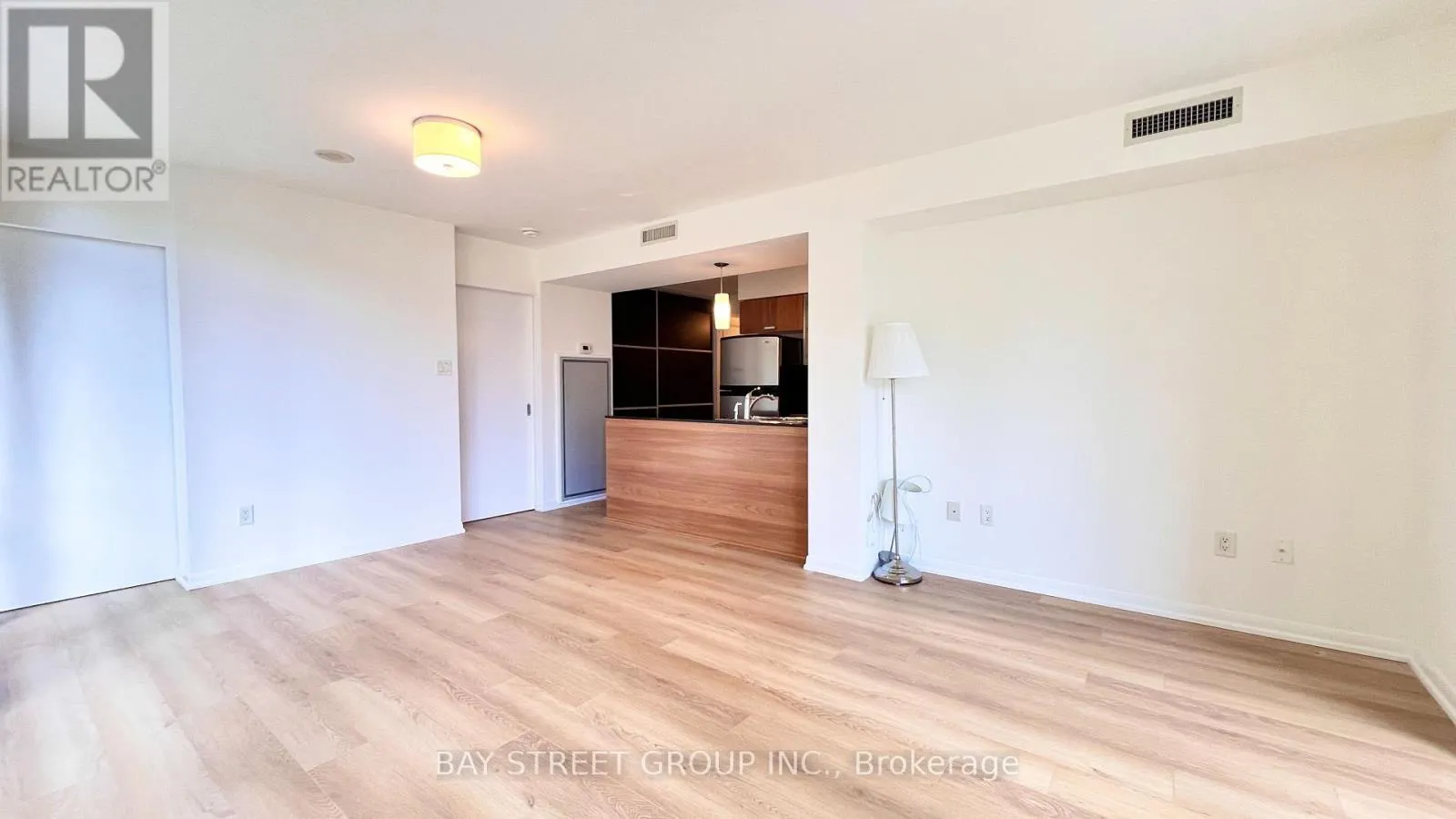 508 - 38 GRENVILLE STREET
