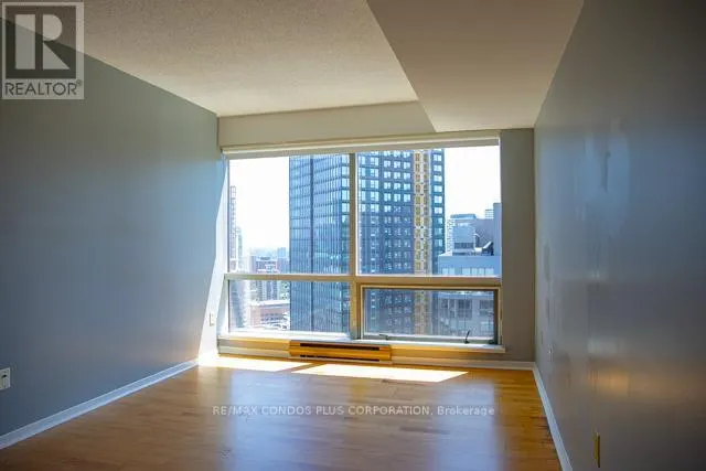 3008 - 1001 BAY STREET