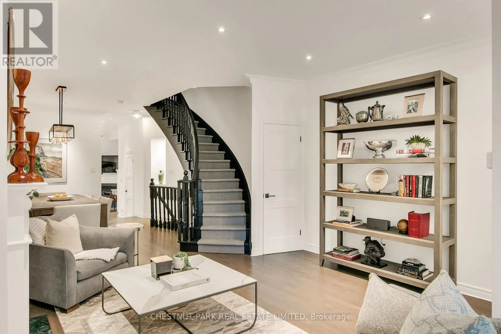 108 PLEASANT BOULEVARD
