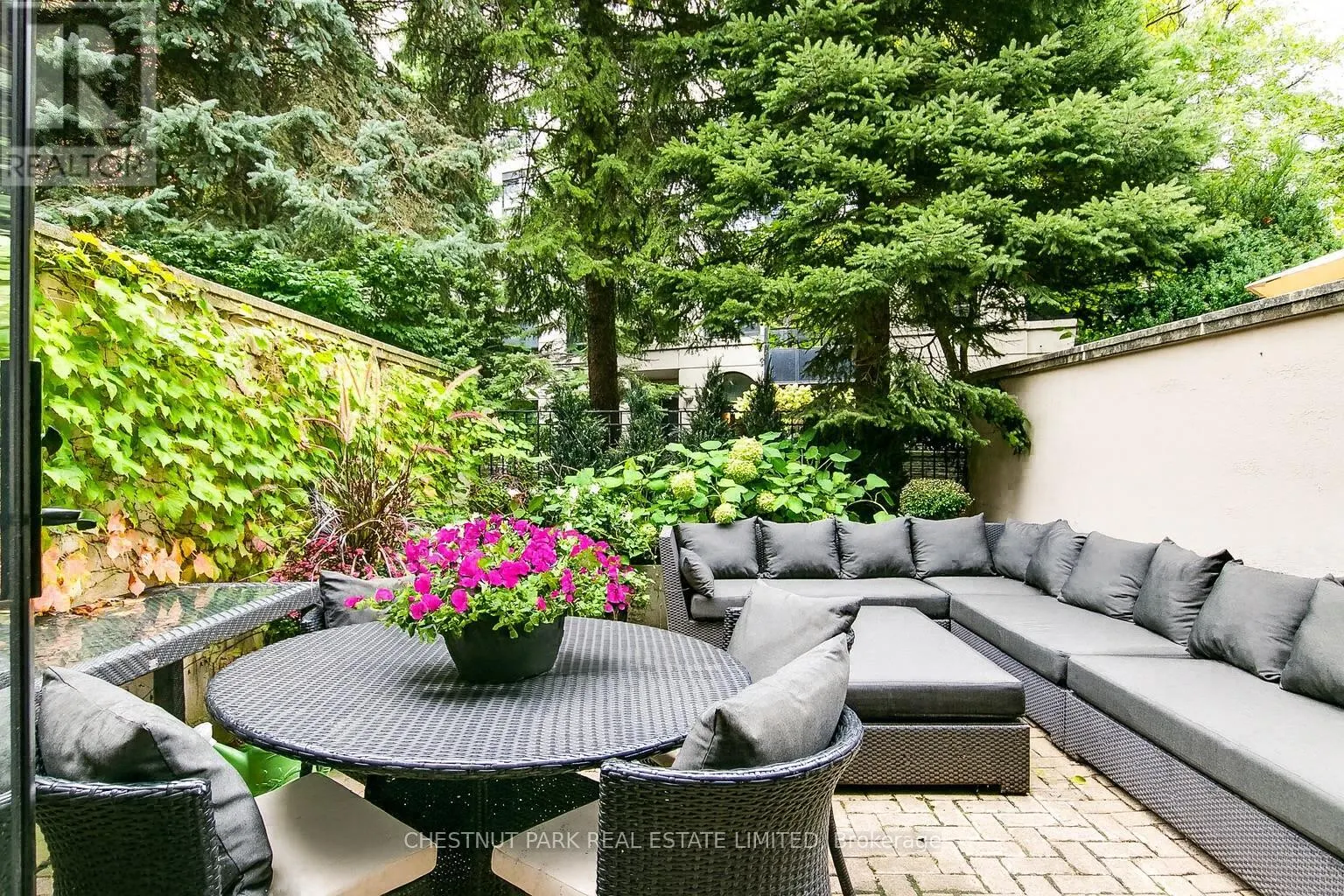 108 PLEASANT BOULEVARD