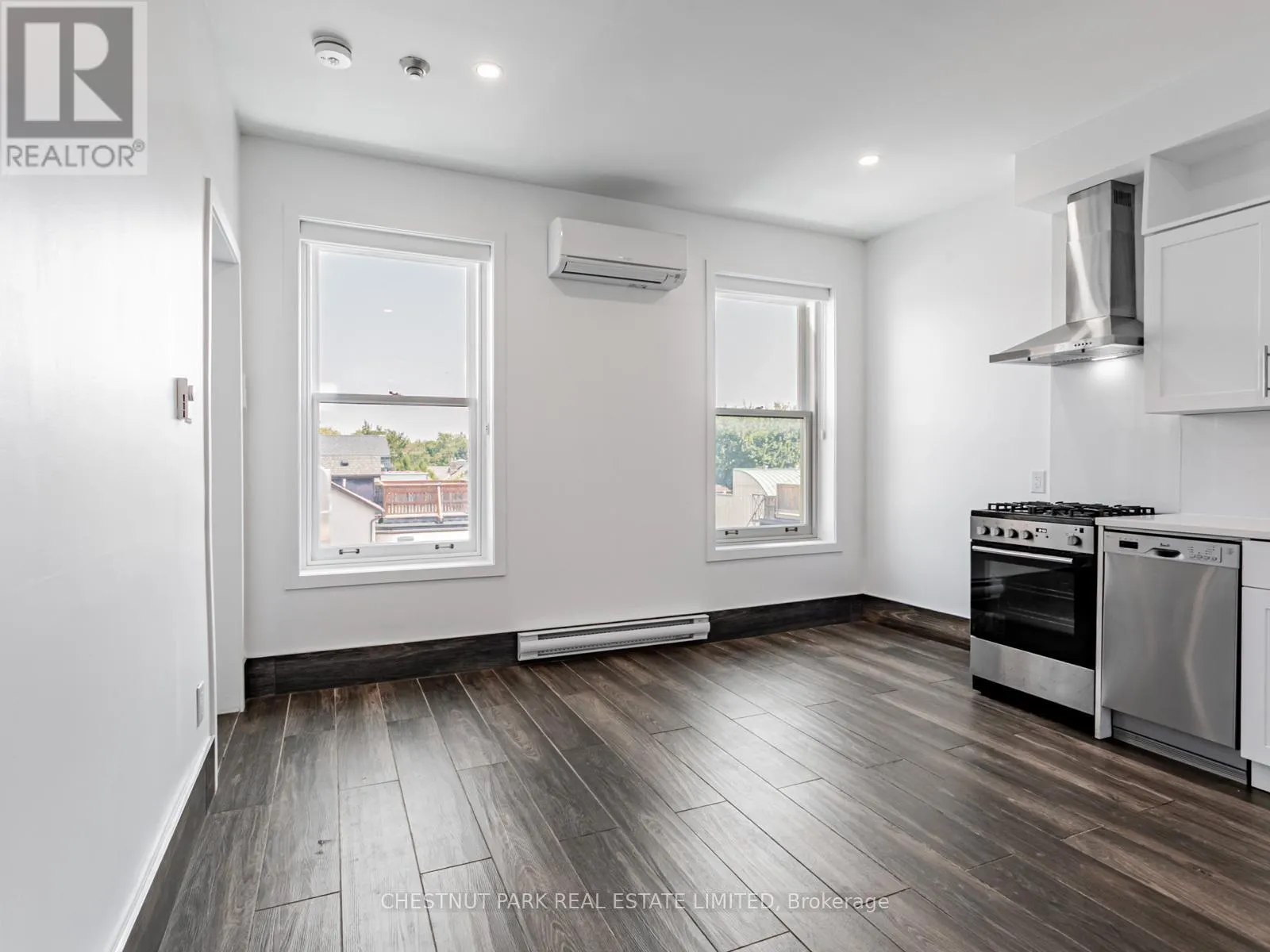 304A - 535 PARLIAMENT STREET