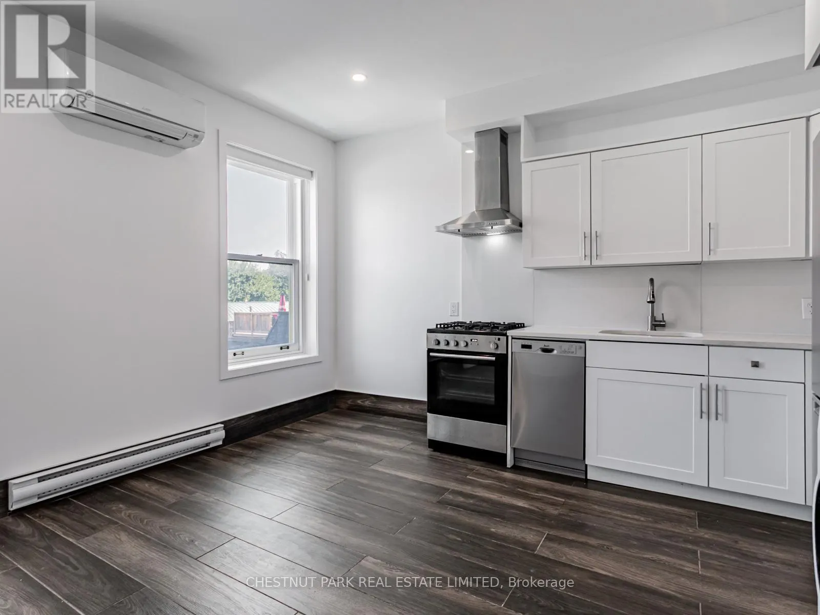 304A - 535 PARLIAMENT STREET