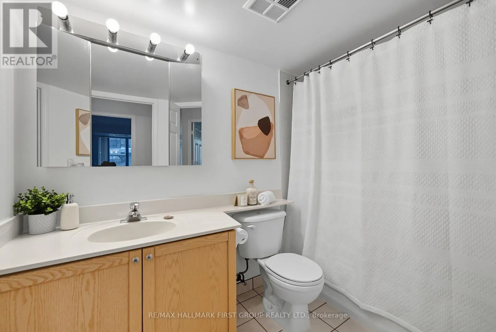 612 - 28 OLIVE AVENUE, #612