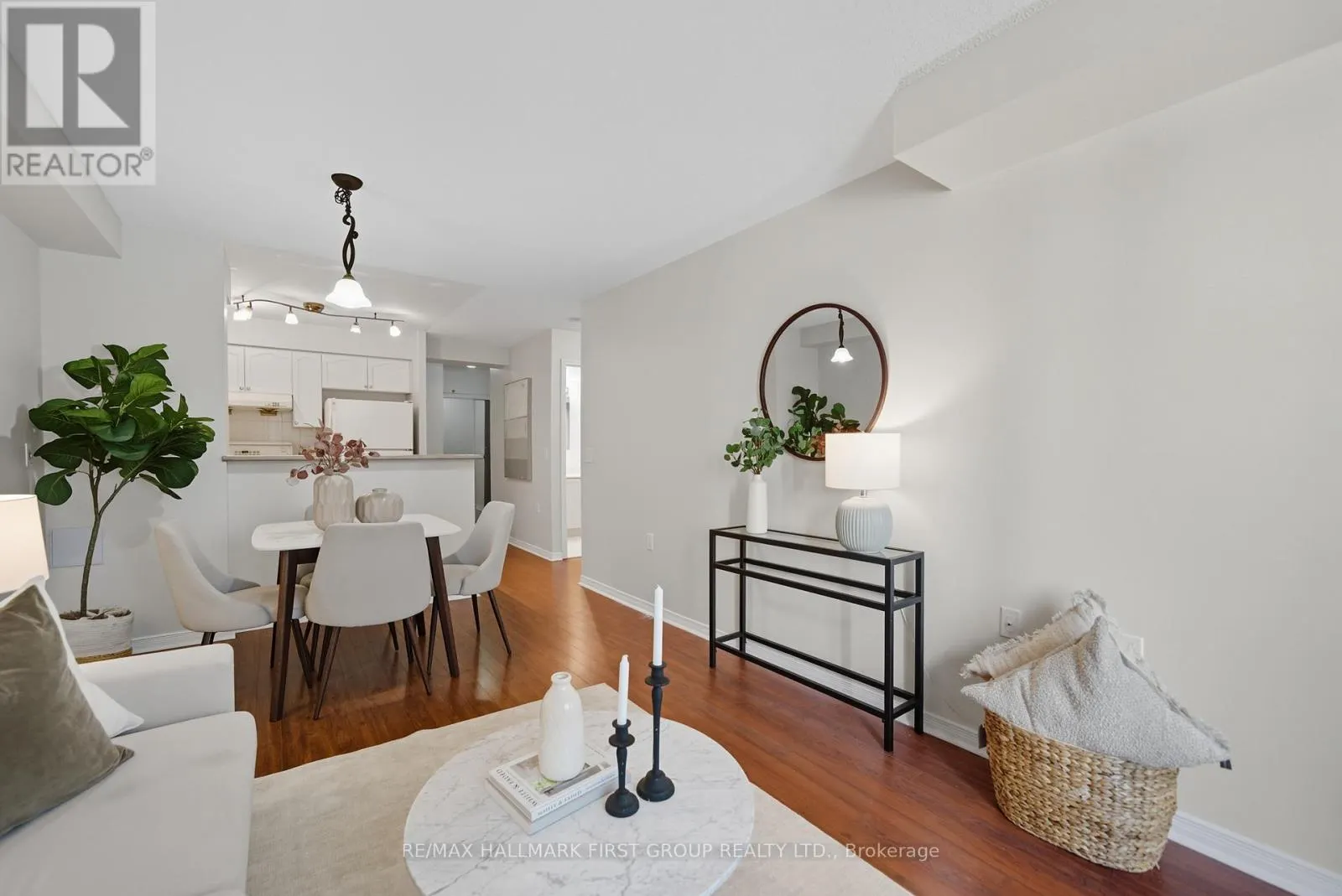 612 - 28 OLIVE AVENUE, #612