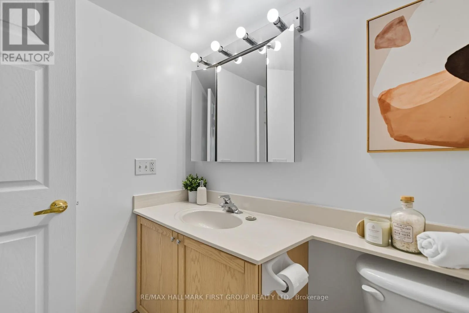 612 - 28 OLIVE AVENUE, #612