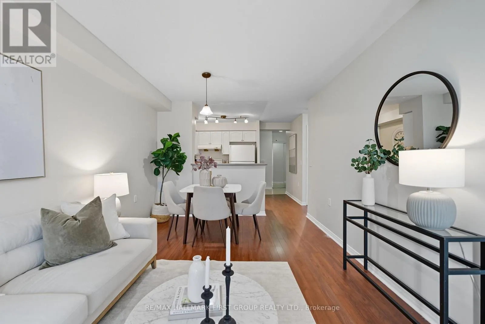 612 - 28 OLIVE AVENUE, #612