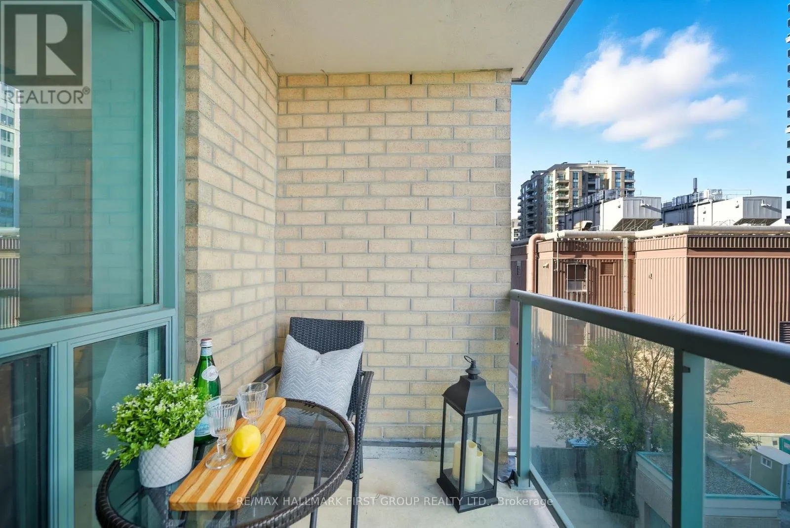 612 - 28 OLIVE AVENUE, #612