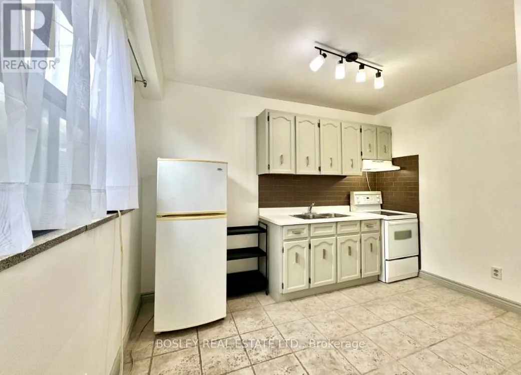 108 - 740 EGLINTON AVENUE W
