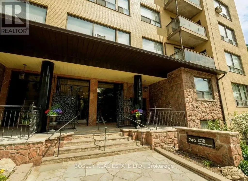 108 - 740 EGLINTON AVENUE W