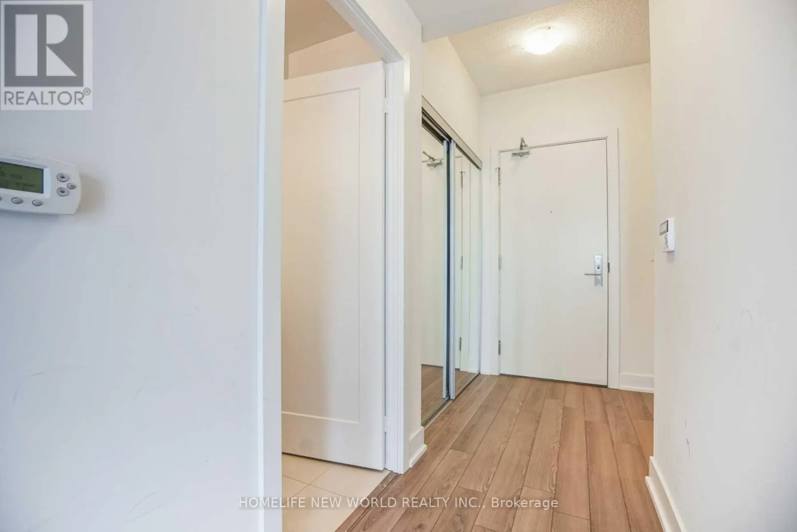 2708 - 318 RICHMOND STREET W