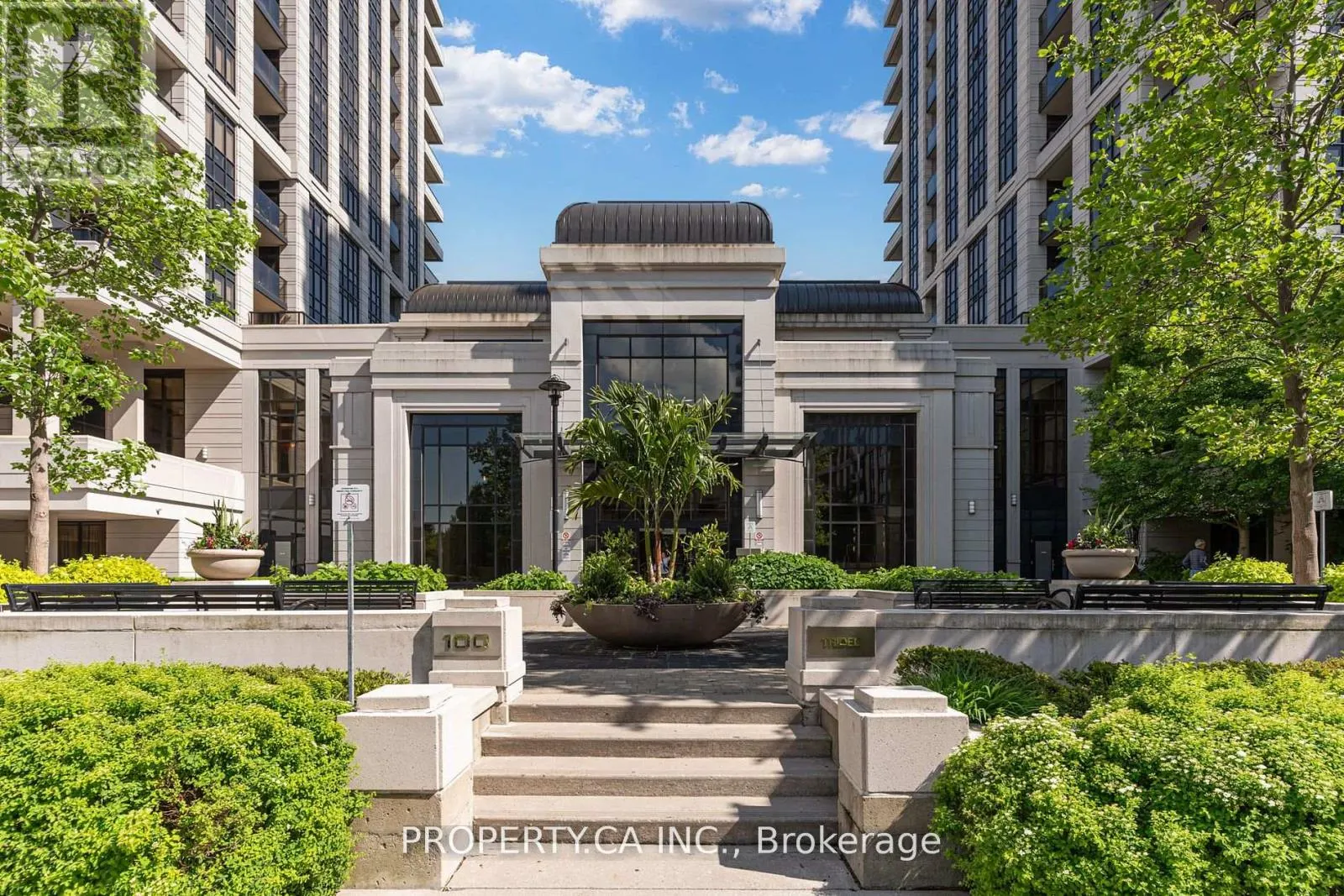 205 - 100 HARRISON GARDENS